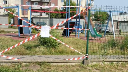 Plac zabaw w Raciążu nadal zamknięty. Ratusz wydał oświadczenie