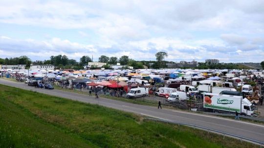 Płońsk pożyczy blisko 25 mln zł. Radni zdecydowali o przebudowie targowiska
