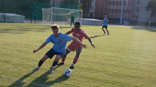 Płońska Akademia Futbolu z kolejnym zwycięstwem. Hat-trick Kacpra Burzyńskiego