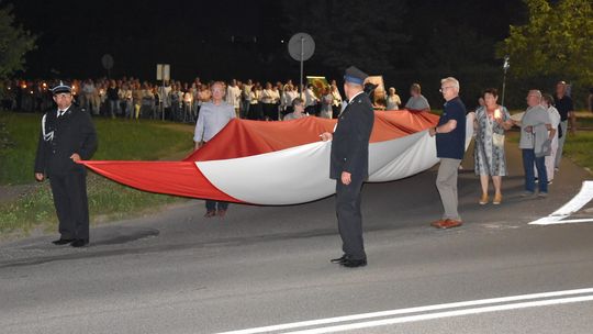 Płońszczanie modlili się w procesji różańcowej za ojczyznę