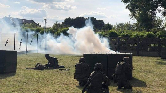 Podstawy obsługi broni palnej. Jednostka Strzelecka 1006 Płońsk zaprasza na szkolenie Podstawy obsługi broni palnej. Jednostka Strzelecka 1006 Płońsk zaprasza na szkolenie