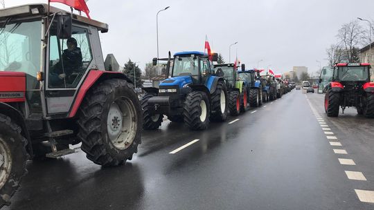 Ponad 200 pojazdów wyjechało na DK10 i włączyło się do ogólnopolskiego protestu