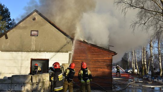 Poranny pożar stolarni