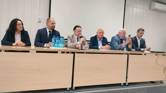 „Porozmawiajmy o Polsce” w Płońsku. Rozmawiali o szpitalu, transporcie i przyszłości regionu