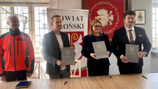 Porozumienie Powiatu, szpitala i Zespołu Szkół w Raciążu w sprawie utworzenia klasy medycznej