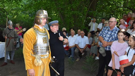 Powrót do przeszłości. Historyczny piknik w gminie Dzierzążnia