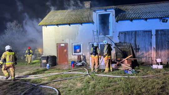 Pożar garażu w gminie Nowe Miasto Pożar garażu w gminie Nowe Miasto