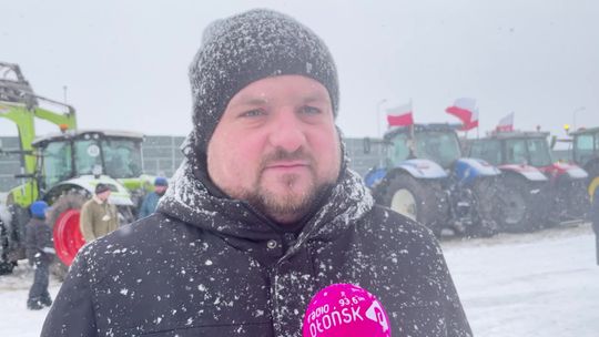 Protest rolników przy trasie S7 w Dłużniewie