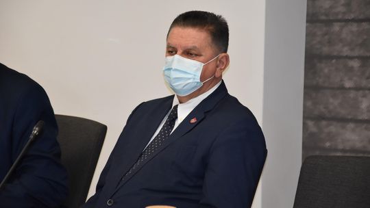 Punkt o wynagrodzeniu burmistrza zdjęty z obrad Punkt o wynagrodzeniu burmistrza zdjęty z obrad