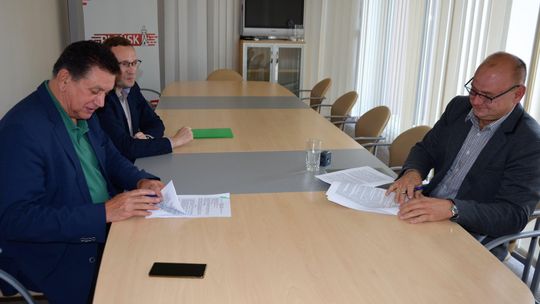 Rekreacyjno-sportowy plac zabaw powstanie przy SP 4 w Płońsku Rekreacyjno-sportowy plac zabaw powstanie przy SP 4 w Płońsku