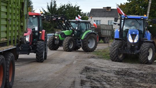 Rolnicy sparaliżują ruch na DK10 pomiędzy Płońskiem a Dzierzążnią