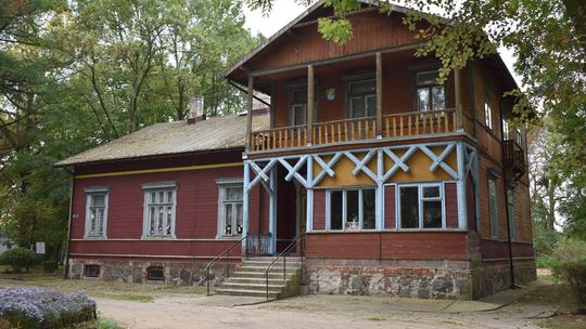 Są pieniądze na rewitalizacją zabytkowego zespołu dworsko-parkowego w Worowicach
