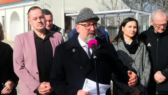 Senator Krzysztof Bieńkowski oraz radny Marcin Kośmider o połączeniu kolejowym w Płońsku