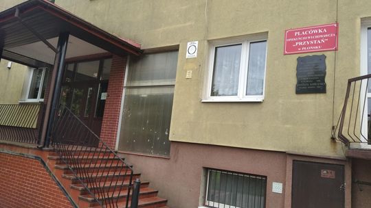 Serce Anny. Kobieta przekazała 3 tys. zł dla dzieci z płońskiego domu dziecka