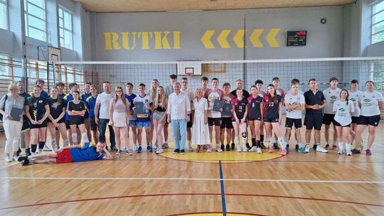Siatkarski turniej na zakończenie roku szkolnego w Płońsku