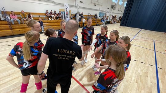 Siatkarskie emocje w Baboszewie. 4 Koła PTS Płońsk ze srebrem
