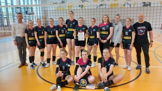 Siatkarskie mistrzostwo rejonu dla dziewczyn z ZS1 w Płońsku