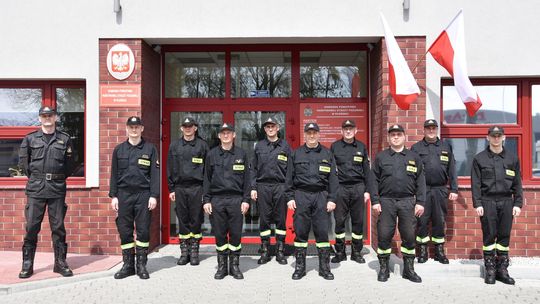 Służą nam przez cały rok. Dziś im należą się życzenia i podziękowania  