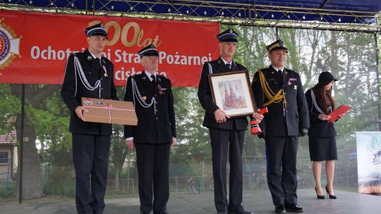 Strażackie świętowanie w Ościsłowie. Trzy jubileusze druhów