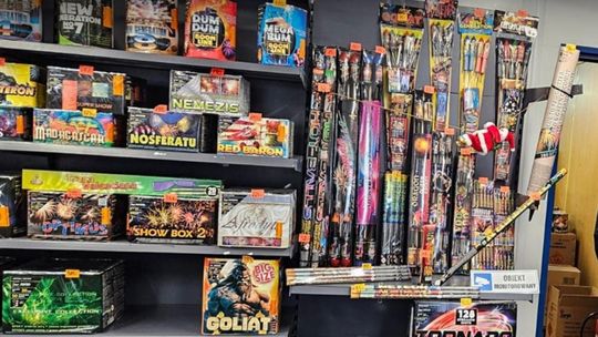 Strażacy apelują: zachowaj ostrożność przy odpalaniu fajerwerków Strażacy apelują: zachowaj ostrożność przy odpalaniu fajerwerków