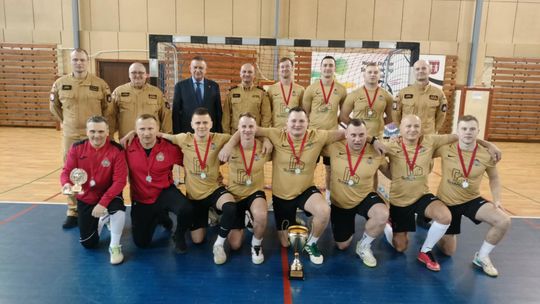 Strażacy z Płońska wicemistrzem Mazowsza w futsalu