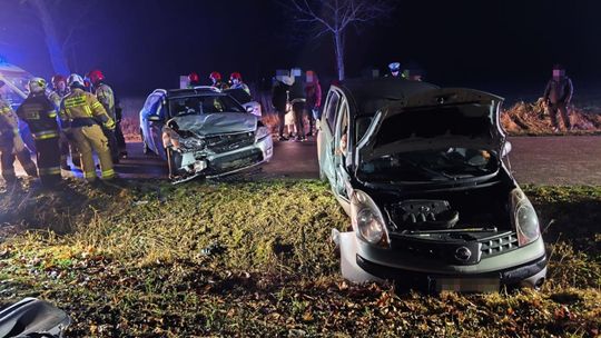 Świąteczny bilans na Mazowszu: 16 wypadków, 1 ofiara śmiertelna Świąteczny bilans na Mazowszu: 16 wypadków, 1 ofiara śmiertelna
