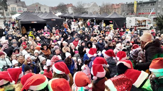 Świąteczny nastrój w Ciechanowie. Za nami bożonarodzeniowy jarmark