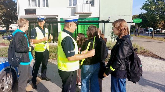 „Świeć przykładem” z ciechanowską policją. Pamiętajcie o odblaskach