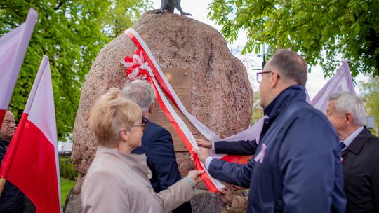 Święto Konstytucji 3 Maja w Ciechanowie. Odsłonięto tablicę, która wróciła na swoje miejsce po 82 latach