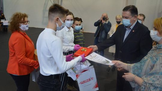 „Trójka” najlepsza z wiedzy o Płońsku. Indywidualnie wygrał Alan Piórkowski