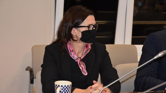 Uchwała dotycząca podwyżki dla starosty przeniesiona na kolejną sesję Uchwała dotycząca podwyżki dla starosty przeniesiona na kolejną sesję