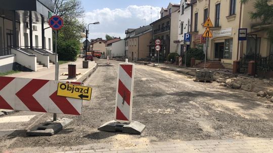 Ul. Warszawska w Płońsku zamknięta jeszcze przez nawet 3 tygodnie. Mieszkańcy skarżą się na problemy w dojazdach do posesji Ul. Warszawska w Płońsku zamknięta jeszcze przez nawet 3 tygodnie. Mieszkańcy skarżą się na problemy w dojazdach do posesji