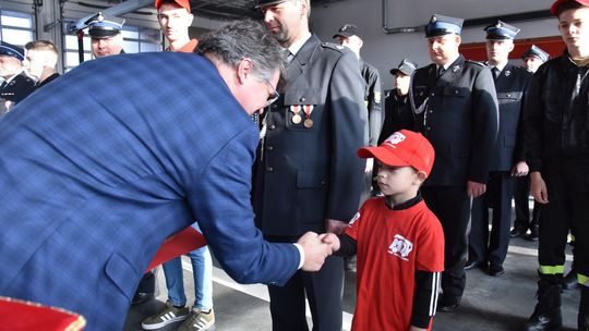 W młodzieży siła. Promesy dla młodzieżowych drużyn strażackich