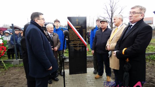 W Nasielsku uczczono pamięć zabitych przez Sowietów. 78 lat temu czołg rozjechał mieszkańców, którzy szli na rezurekcję