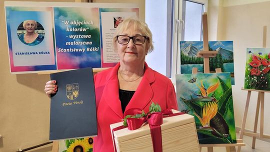 ''W objęciach kolorów'' Stanisławy Rólki