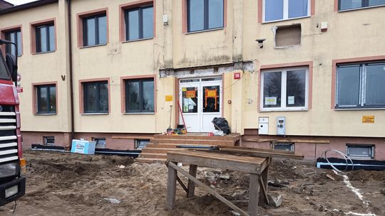 W oczekiwaniu na budynek z XXI w. Urząd Gminy w Dzierzążni przechodzi gruntowną modernizację