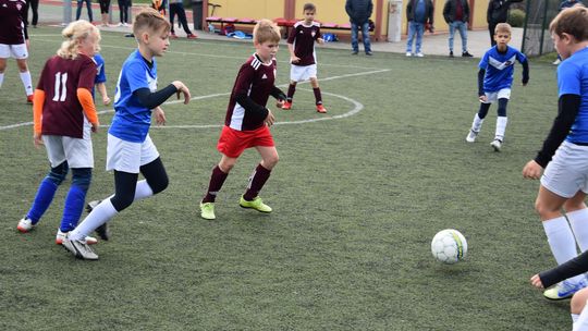 W spotkaniu derbowym górą Football School Płońsk