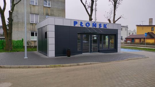 Więcej miejsc postojowych w okolicy poczekalni PKS?