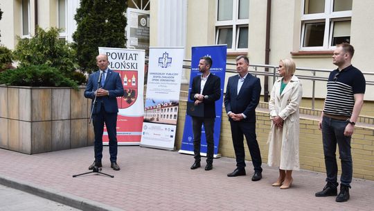 Wizyta wojewody w pow. płońskim. Jest zapewnienie o wsparciu dla rolników, którzy ponieśli straty