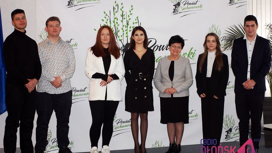 Wspólne spotkanie młodzieżowych radnych z Ciechanowa i Płońska