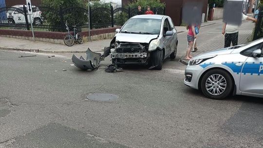 Wymuszenie pierwszeństwa przyczyną kolizji na ul. Warszawskiej 