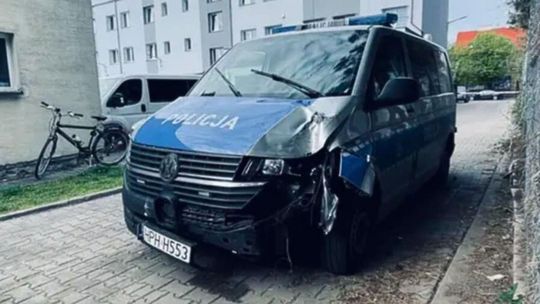 Wyrok dla byłych policjantów z Płońska. Przekroczenie uprawnień i alkohol na służbie