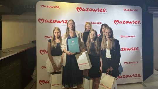 Wyróżnienie dla uczennic płońskiej trójki w mazowieckim konkursie