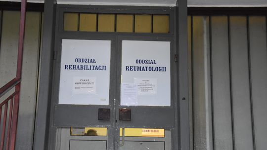 Z rehabilitacją żegnają się dwie lekarki. Czy oddział jest zagrożony?