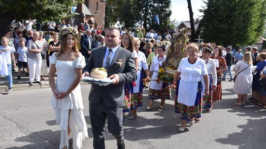 Zabawa, muzyka, zastawione stoły – za nami Dożynki Gminne w Baboszewie