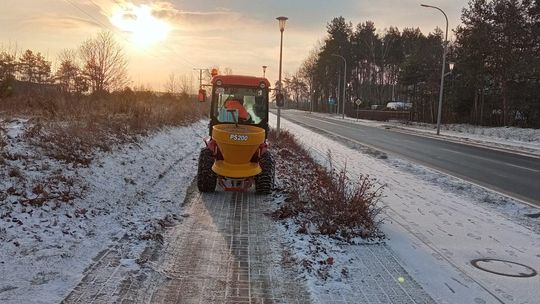 Zimą pług i posypywarka, latem kosiarka. PZD kupuje nowy sprzęt i szuka oszczędności