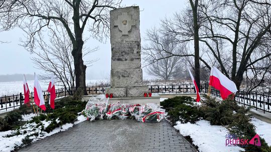 Zjednoczenie w bólu i determinacji, aby nigdy nie zapomnieć” - 80. rocznica zbrodni na Piaskach