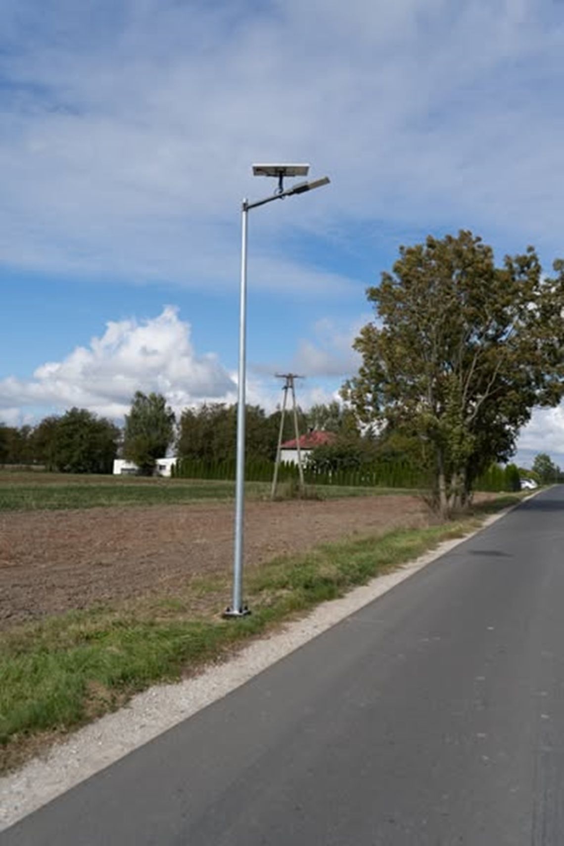 12 nowoczesnych lamp solarnych stanęło w gminie Czerwińsk