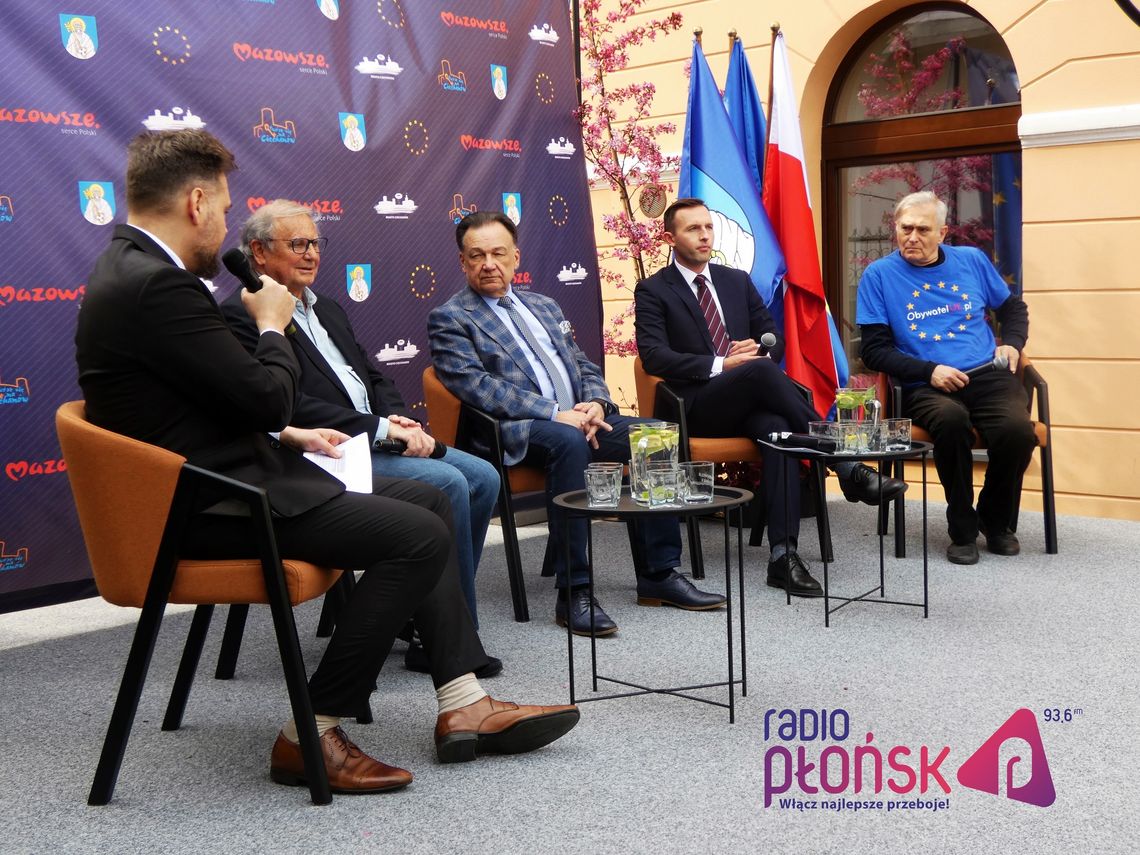 19. rocznica wejścia Polski do UE. Debata o korzyściach w Ciechanowie