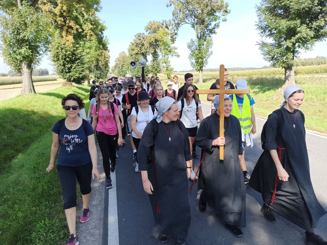 ''Aby poznali Ciebie...'' do Czerwińska nad Wisłą wyruszy Płońska Piesza Pielgrzymka Młodzieżowa